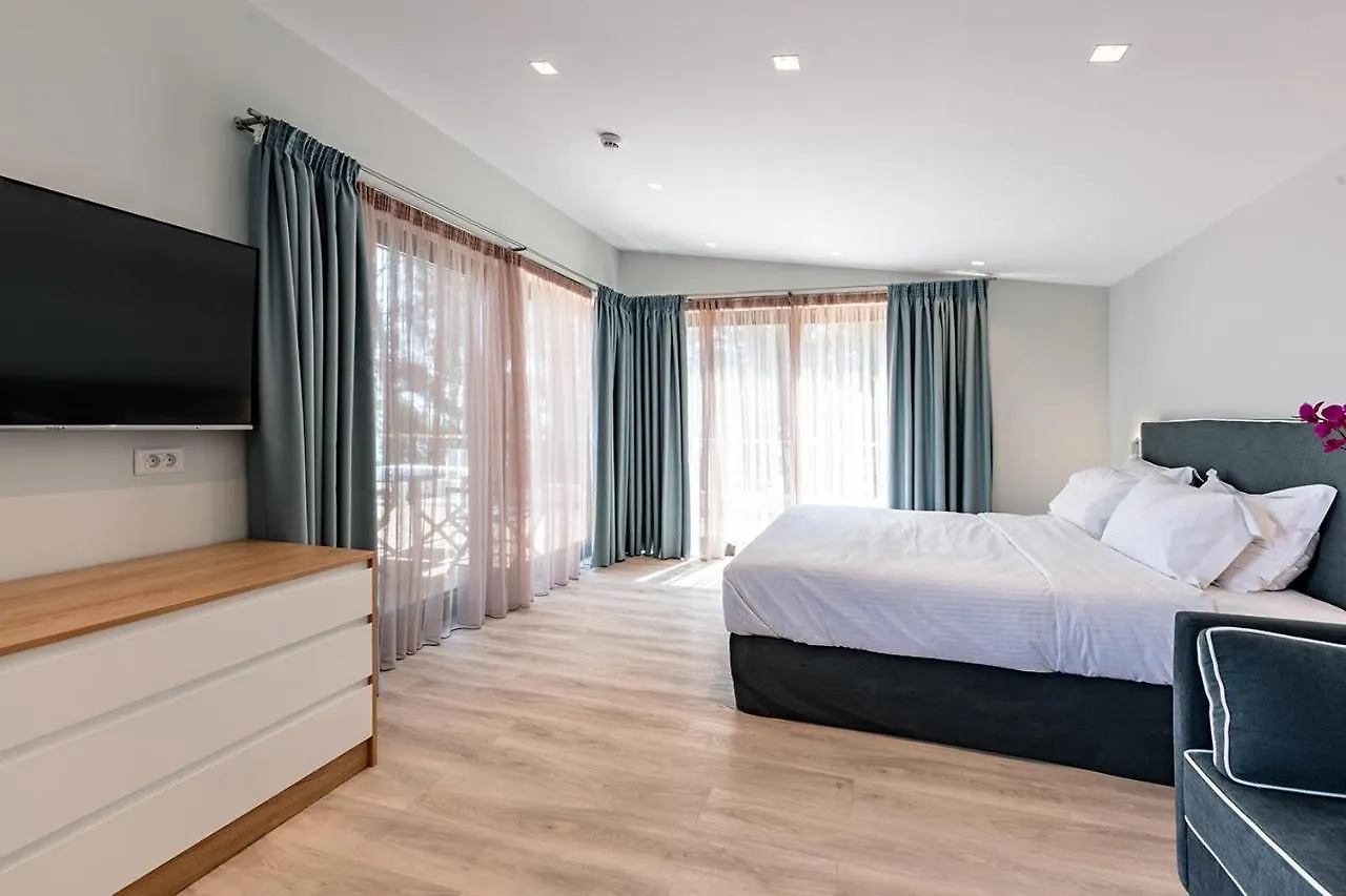 Eos Luxury Suites Kriopigi Greece